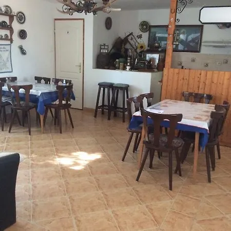Mózsi Apartman Apartman *